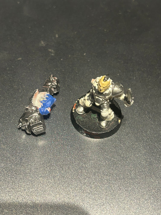 Warhammer 40k Rogue Trader plastic space marine scout with heavy weapon
