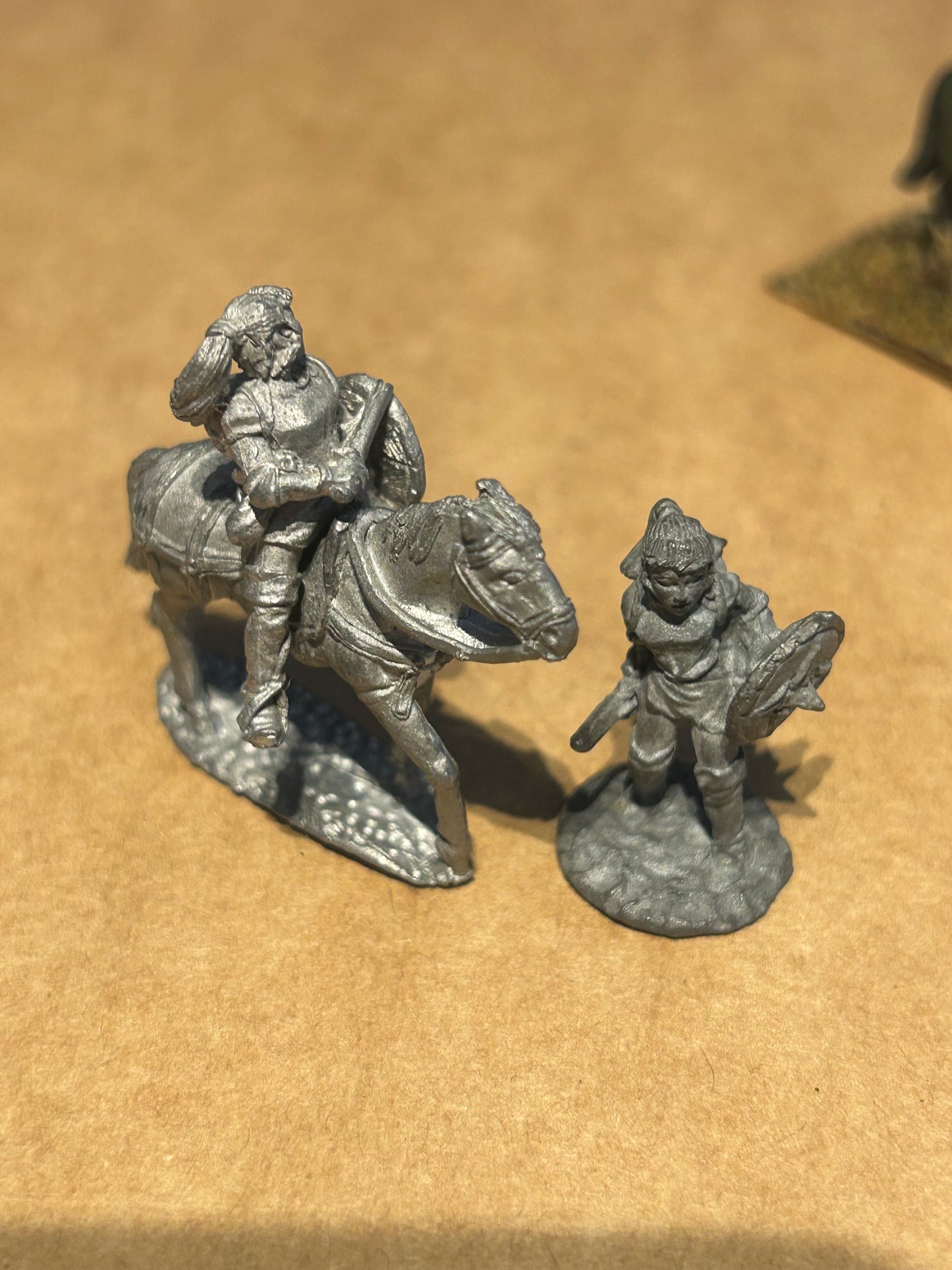 C33 mounted adventurer Citadel Fantasy Adventurers FA19 /FAC19 Mounted and foot female fighter Warhammer