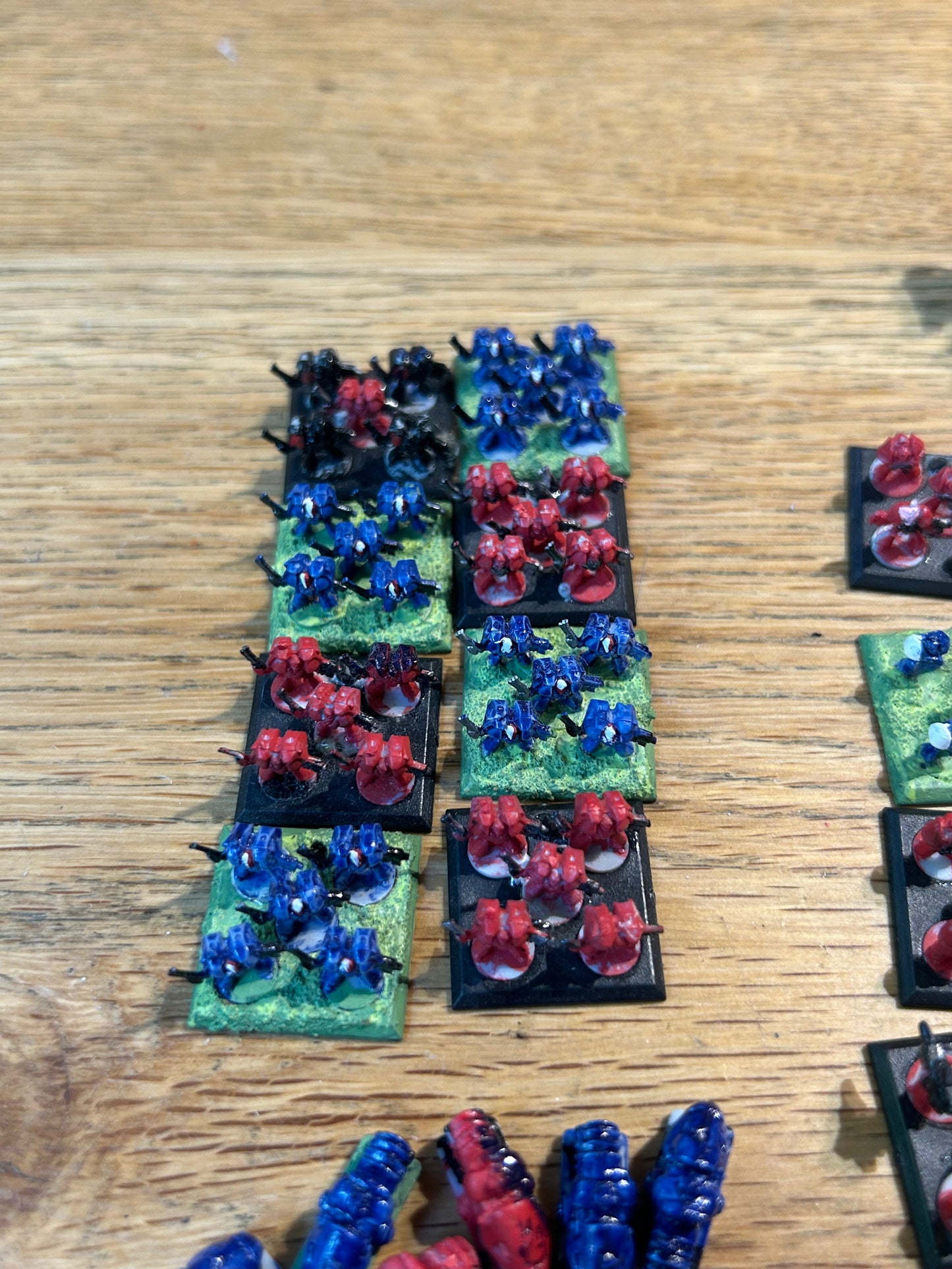 Warhammer Epic 40k Space Marine Army 1990s assorted plastic miniatures (at least one tactical marine is broken)