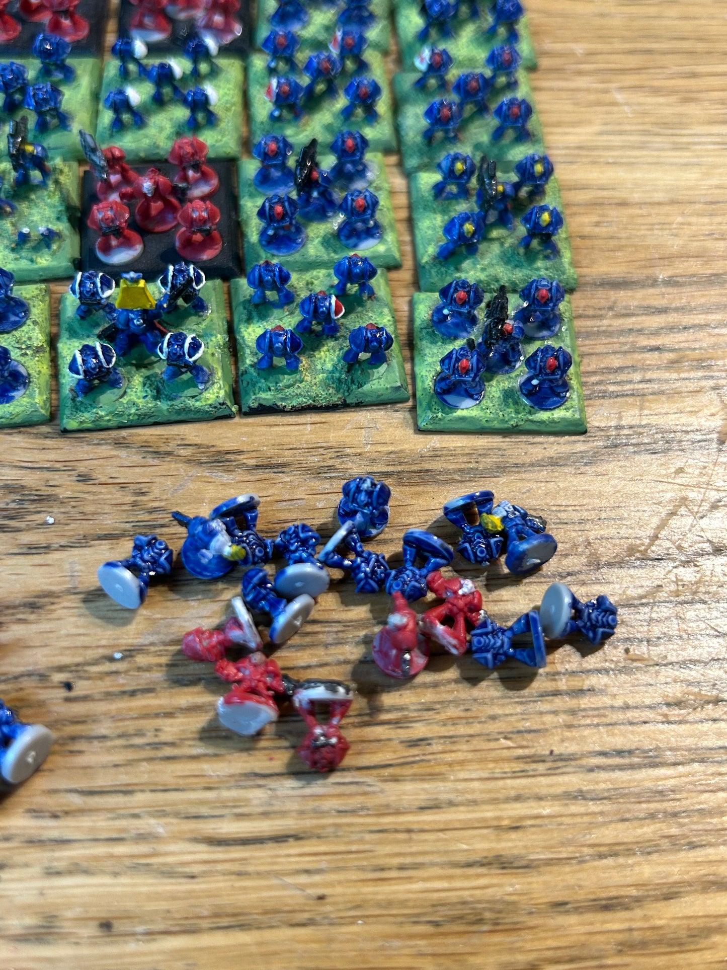 Warhammer Epic 40k Space Marine Army 1990s assorted plastic miniatures (at least one tactical marine is broken)