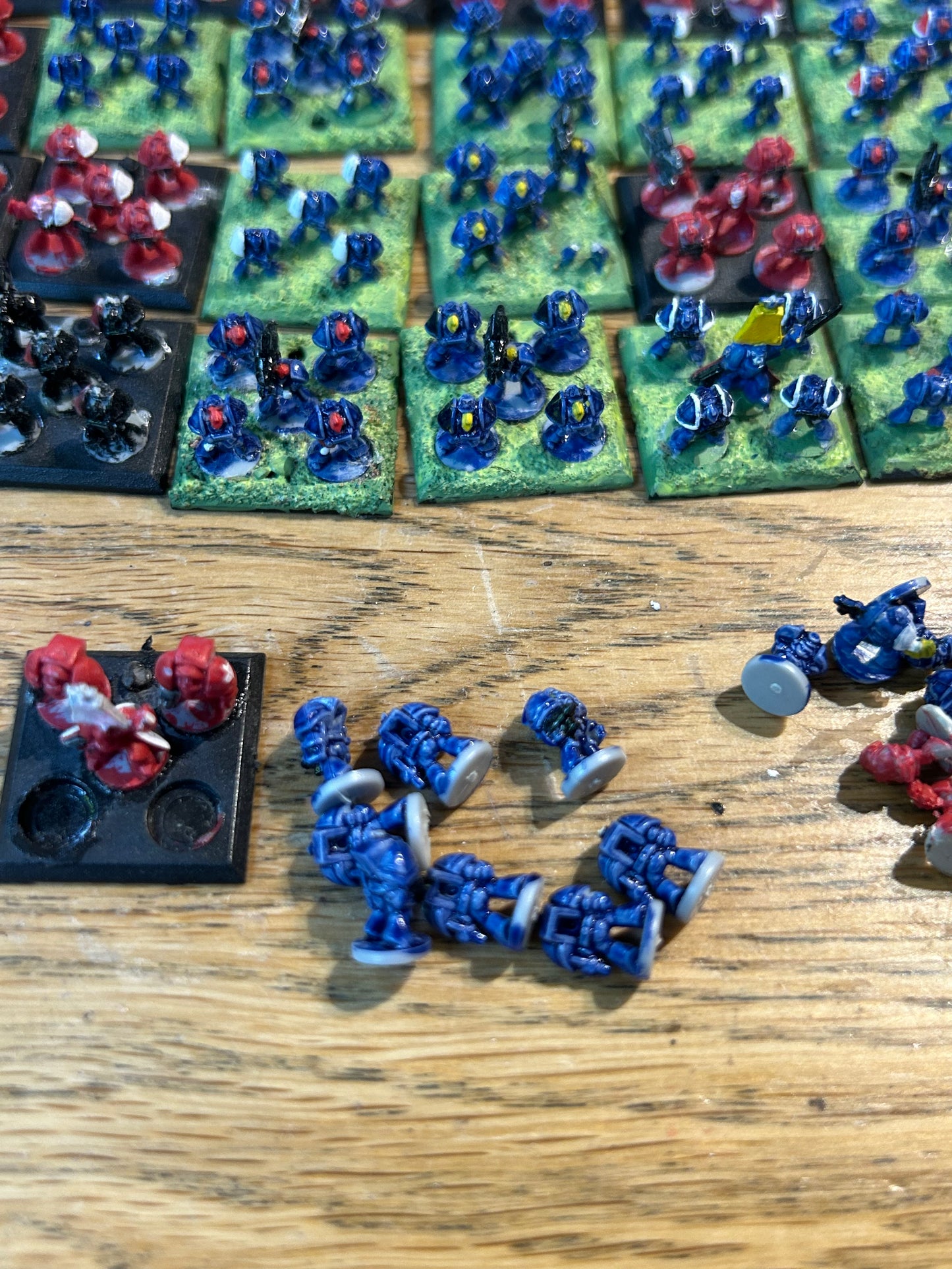 Warhammer Epic 40k Space Marine Army 1990s assorted plastic miniatures (at least one tactical marine is broken)