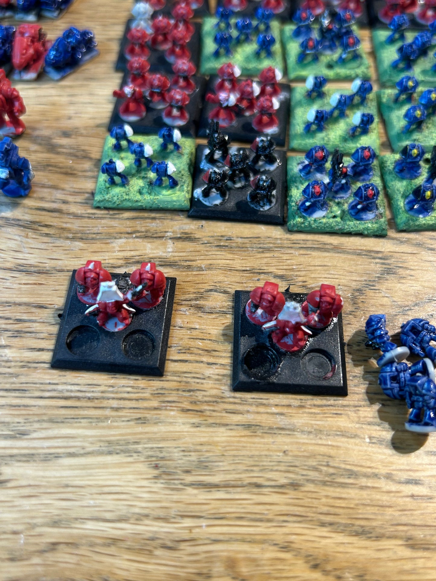 Warhammer Epic 40k Space Marine Army 1990s assorted plastic miniatures (at least one tactical marine is broken)