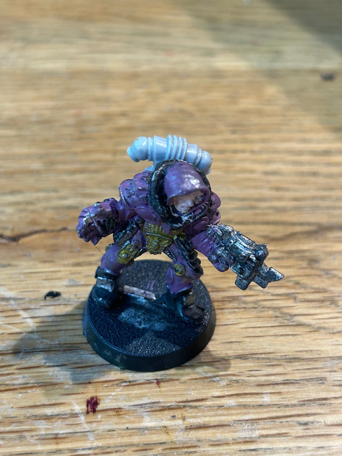 Imperial Inquisitor with glove & combi weapon 40K metal rare Rogue trader