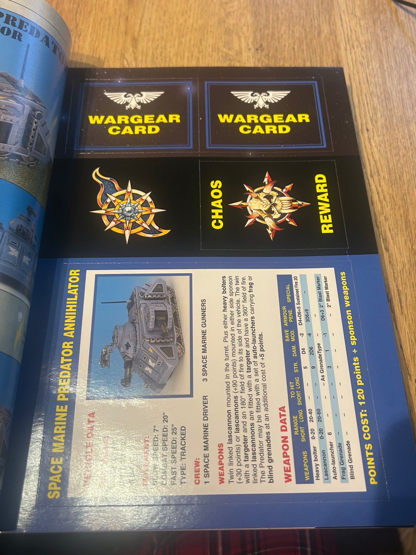 White dwarf issue 202 (includes all cards and the free miniatures)