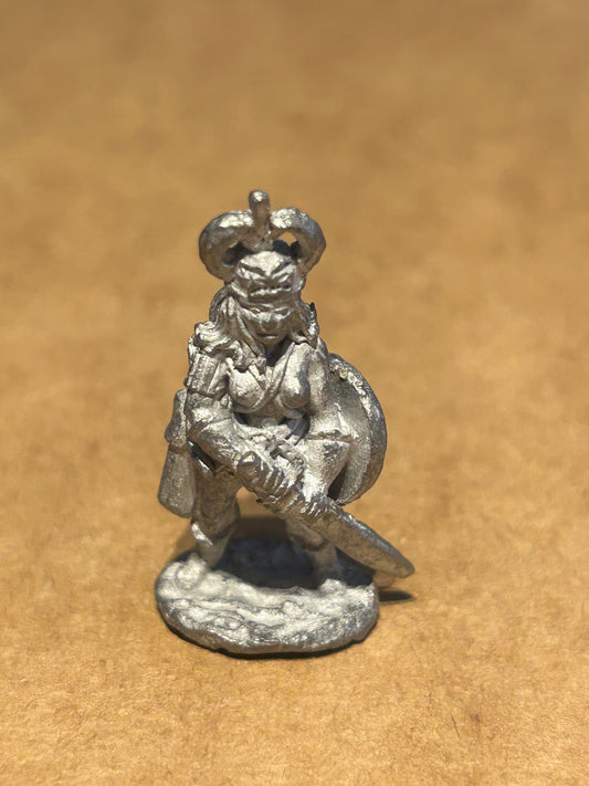 Citadel 'C' Series C01 Fighter chaos Warrior Maiden pre slotta metal 80s Warhammer