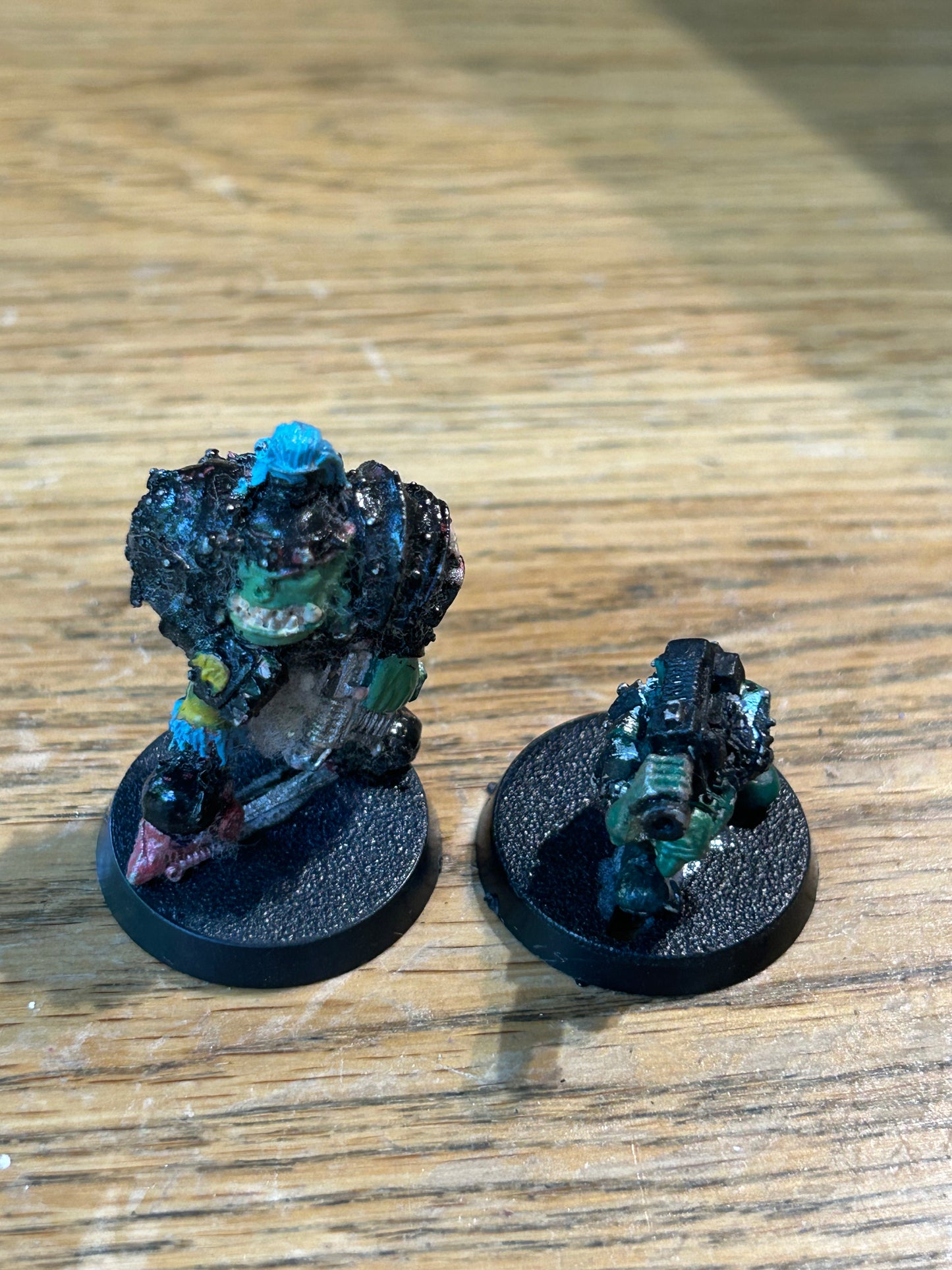 Warhammer 40k Bad Moon Boss 3 with assistant (missing back banner)
