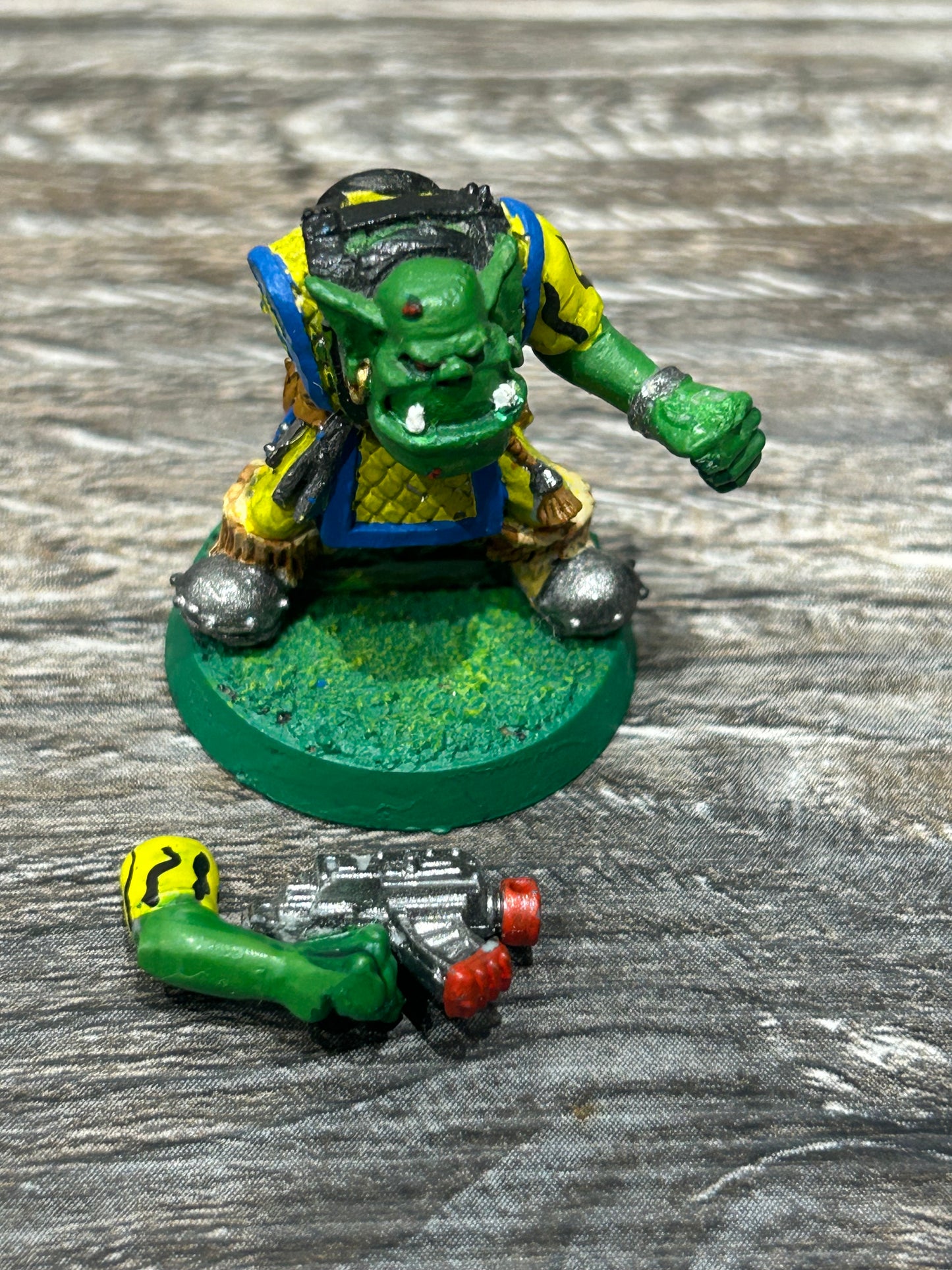 Warhammer 40k Rogue Trader Space Ork boy with bolt pistol