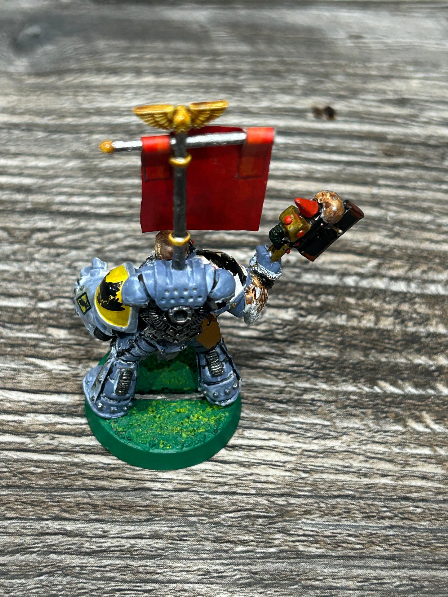 Space Wolves - Long Fants Sergeant with Power axe (Warhammer 40k) Metal