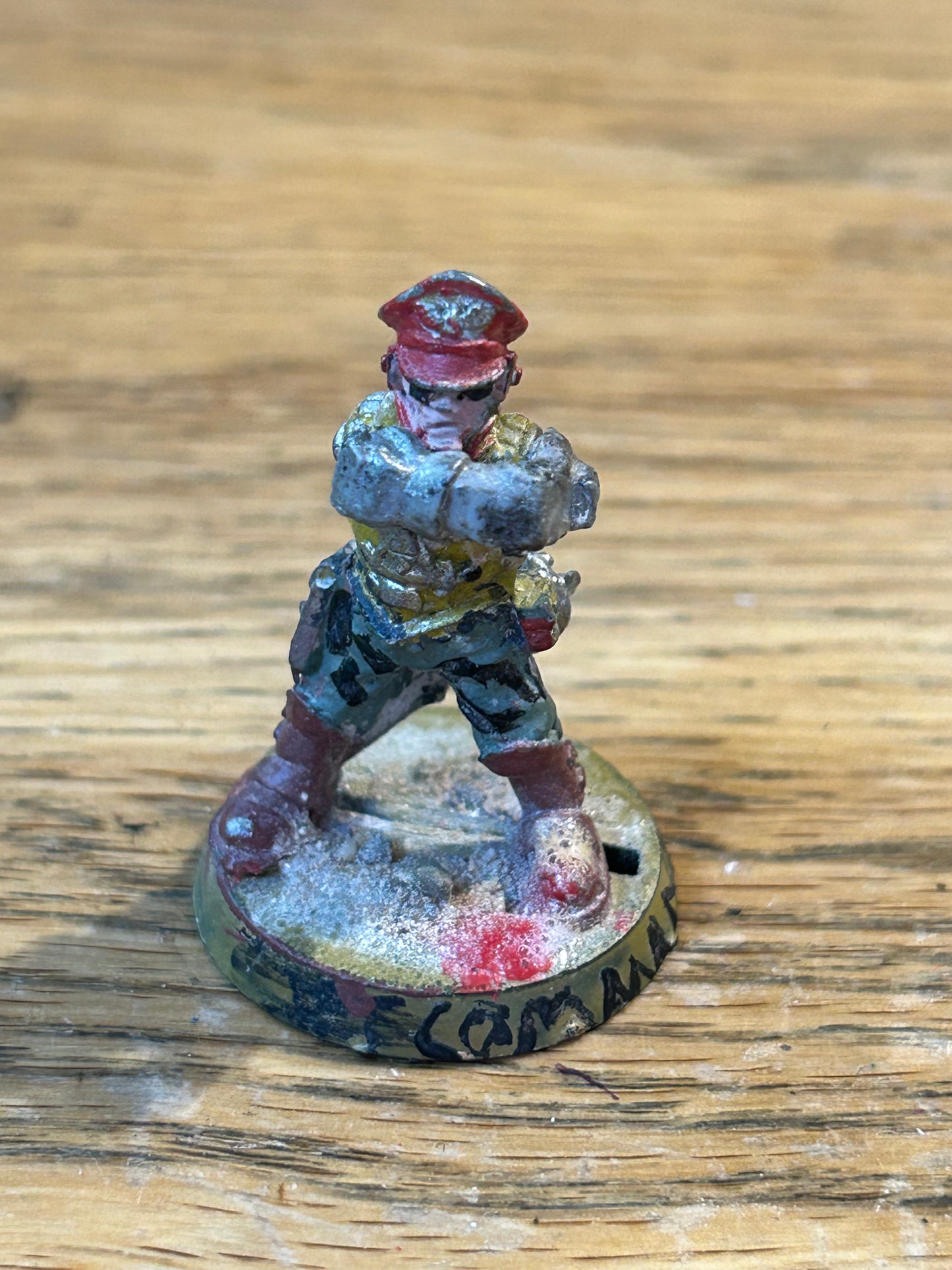 Rogue Trader Imperial Guard Commander 40k Metal Citadel (missing aplastic arm and weapon)
