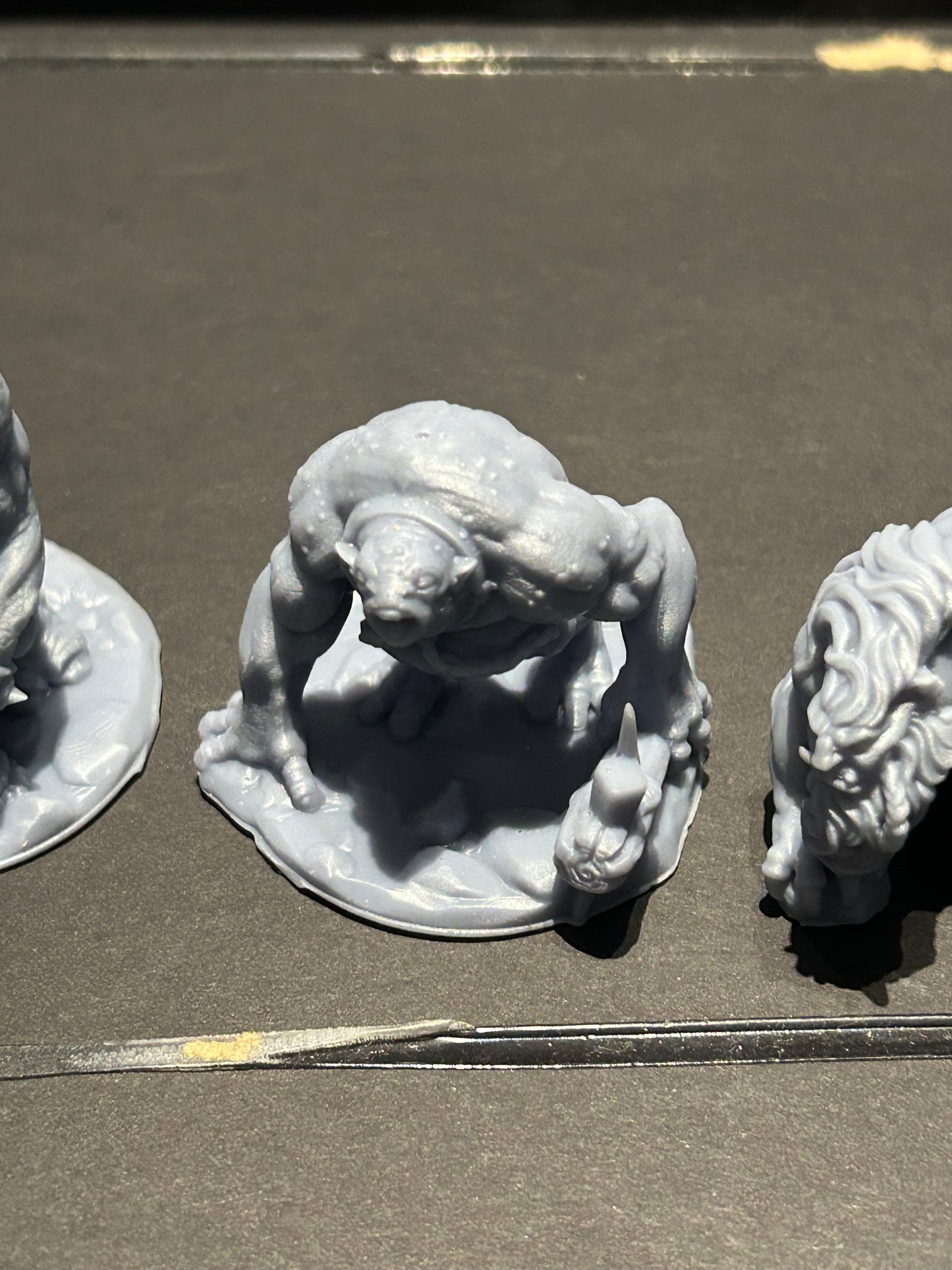 Warhammer fantasy or MESBG 3-d printed trolls x3