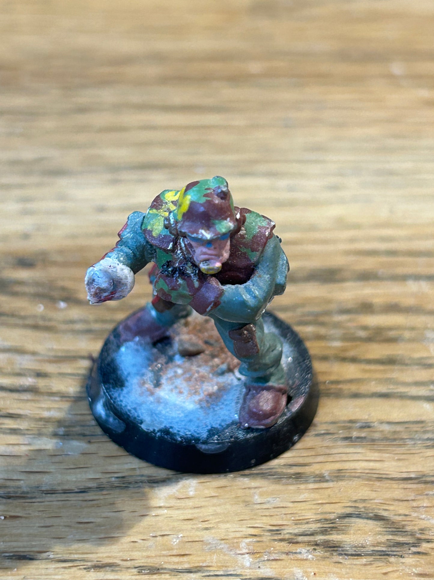 Rogue Trader Warhammer 40k imperial guard trooper (no weapon)