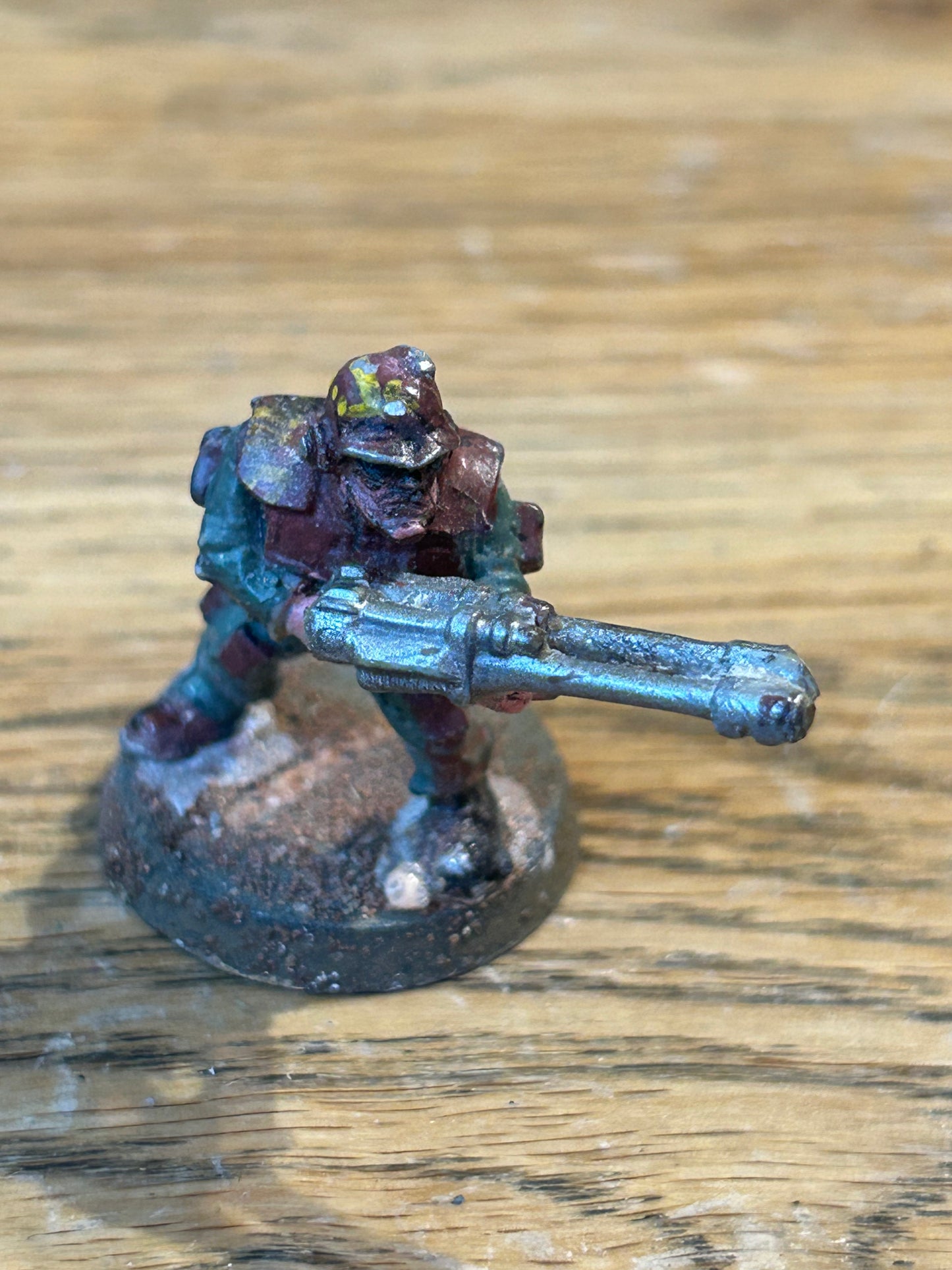 Rogue Trader Warhammer 40k imperial guard trooper (has two las guns stuck together for a gun)