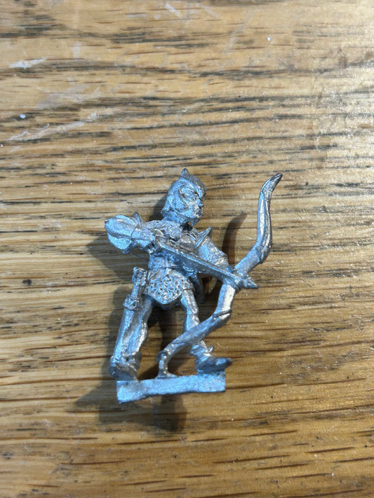 Citadel Warhammer classic 80s LOTR ME32 Noldor Deep Elf Archer Lord of the rings or high elves