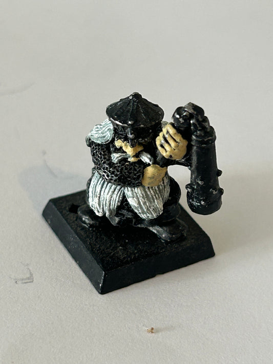 Warhammer fantasy marauder miniatures dwarf long beard with flail