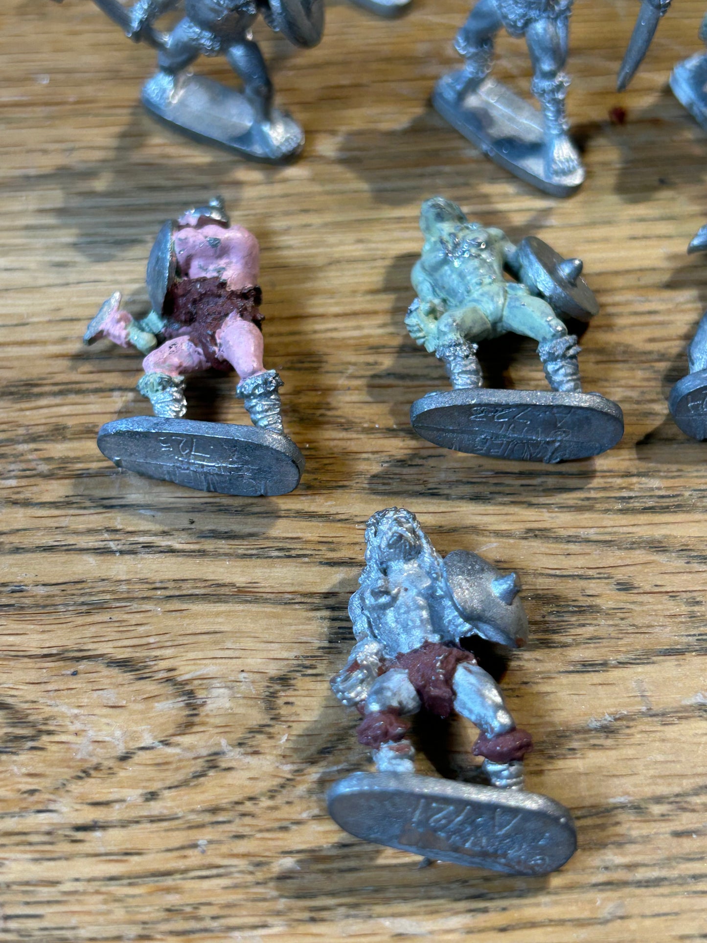 Grenadier models barbarians x8 (4 have broken weapons)