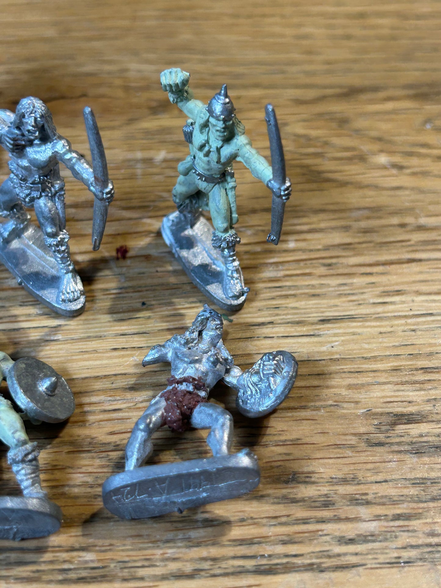 Grenadier models barbarians x8 (4 have broken weapons)