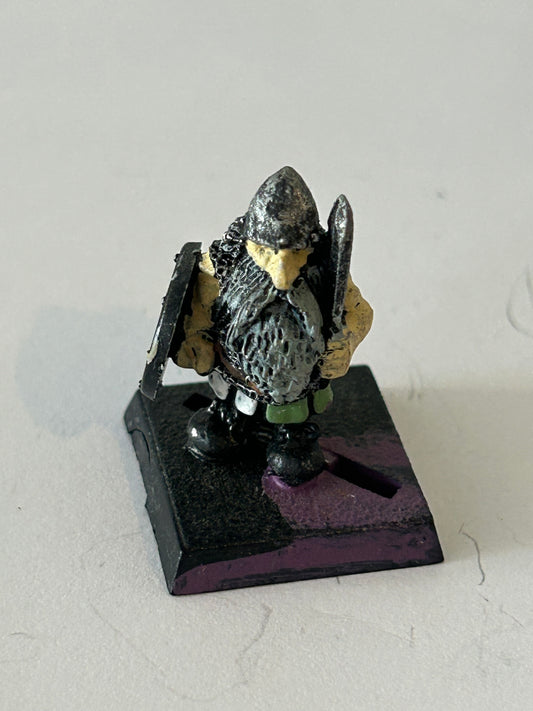 Citadel Ranges Warhammer D4 Dwarf Adventurer 'Funri' Dwarfs Metal