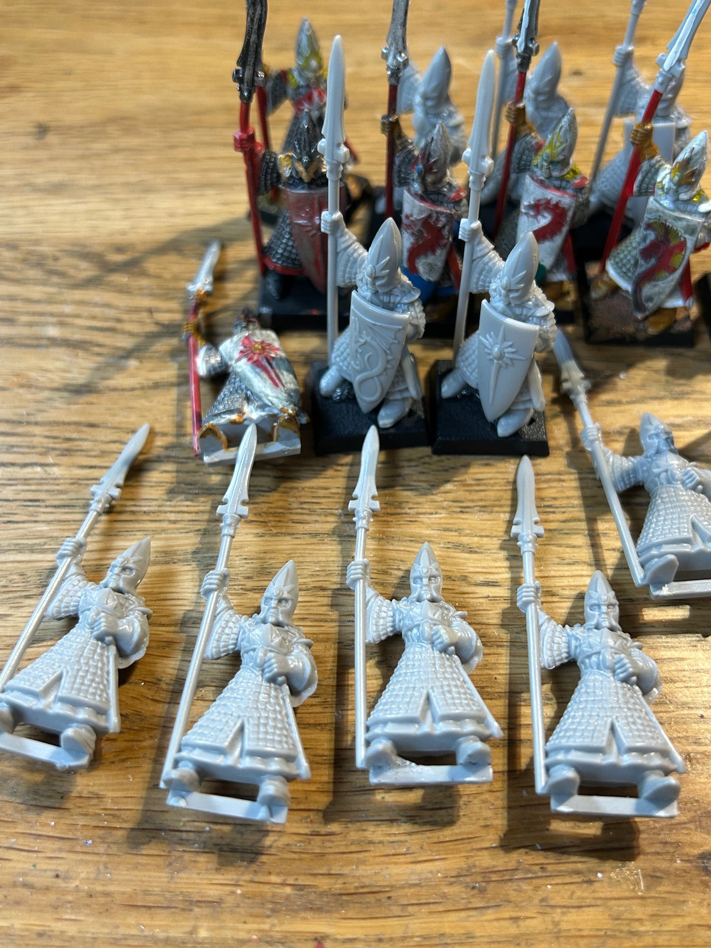 Warhammer fantasy 4th edition plastic high elf spearmen  x20 (9 shields)