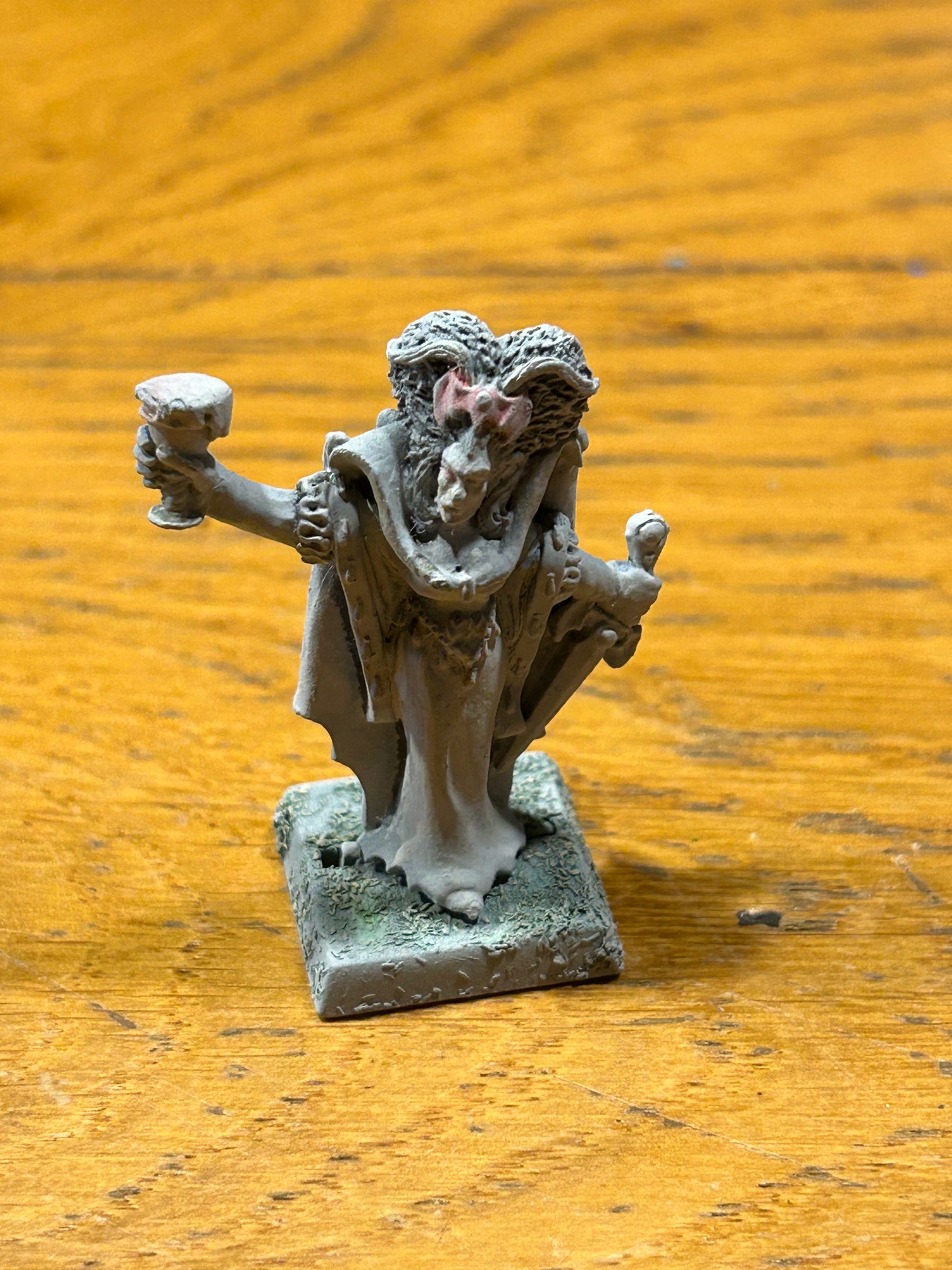 Vintage Warhammer Undead 'Isabella Von Carstein' 1990s Metal Oldhammer