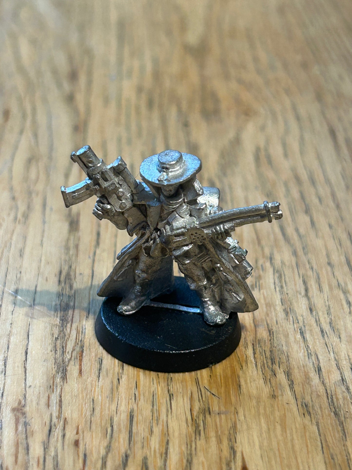 Necromunda Bounty Hunter Hired Gun with Shotgun Citadel GW 40k 1990s Metal