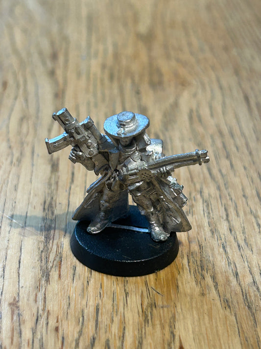 Necromunda Bounty Hunter Hired Gun with Shotgun Citadel GW 40k 1990s Metal
