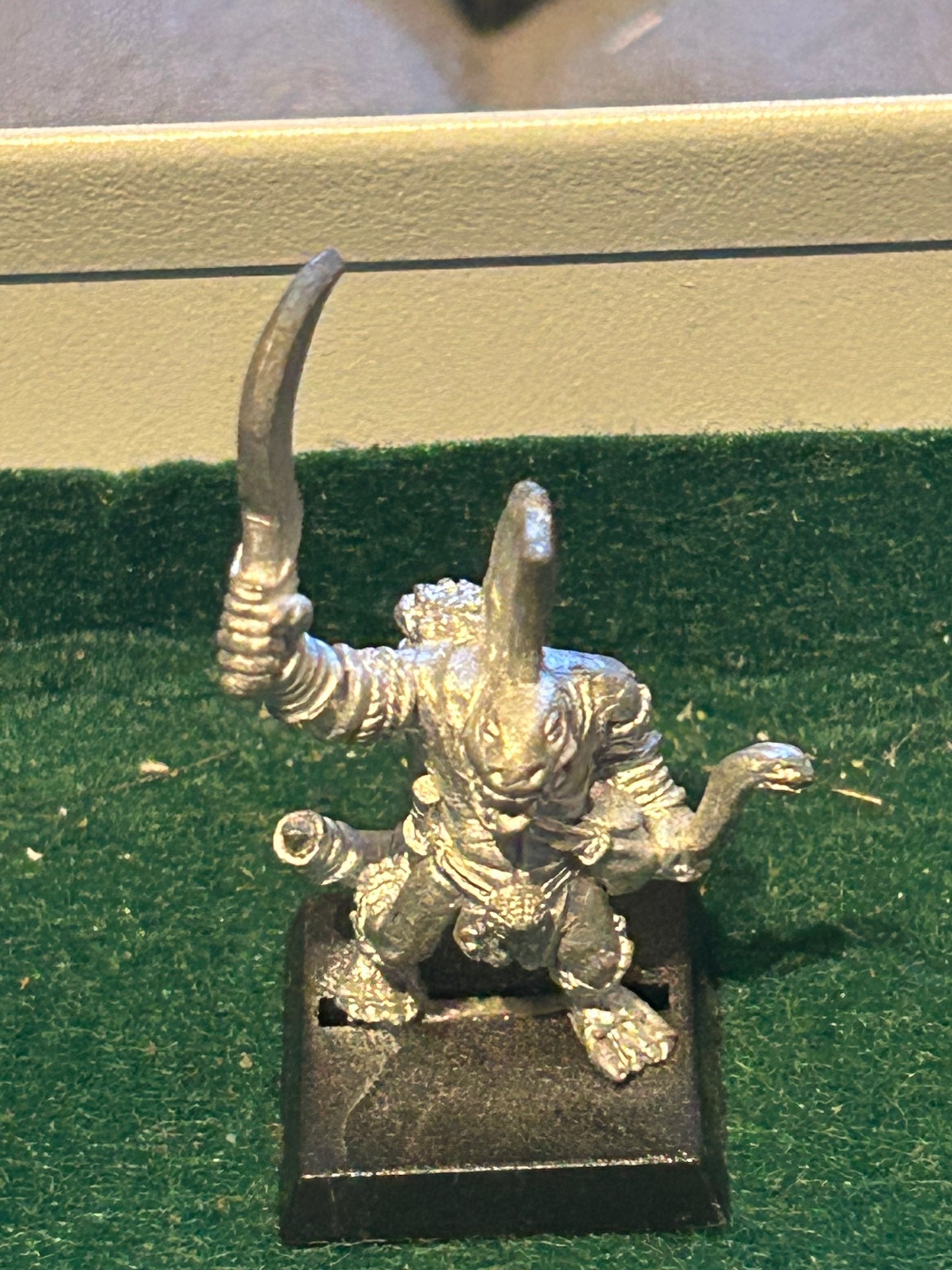 CITADEL WARHAMMER fantasy LIZARDMEN SKINK CHAMPION