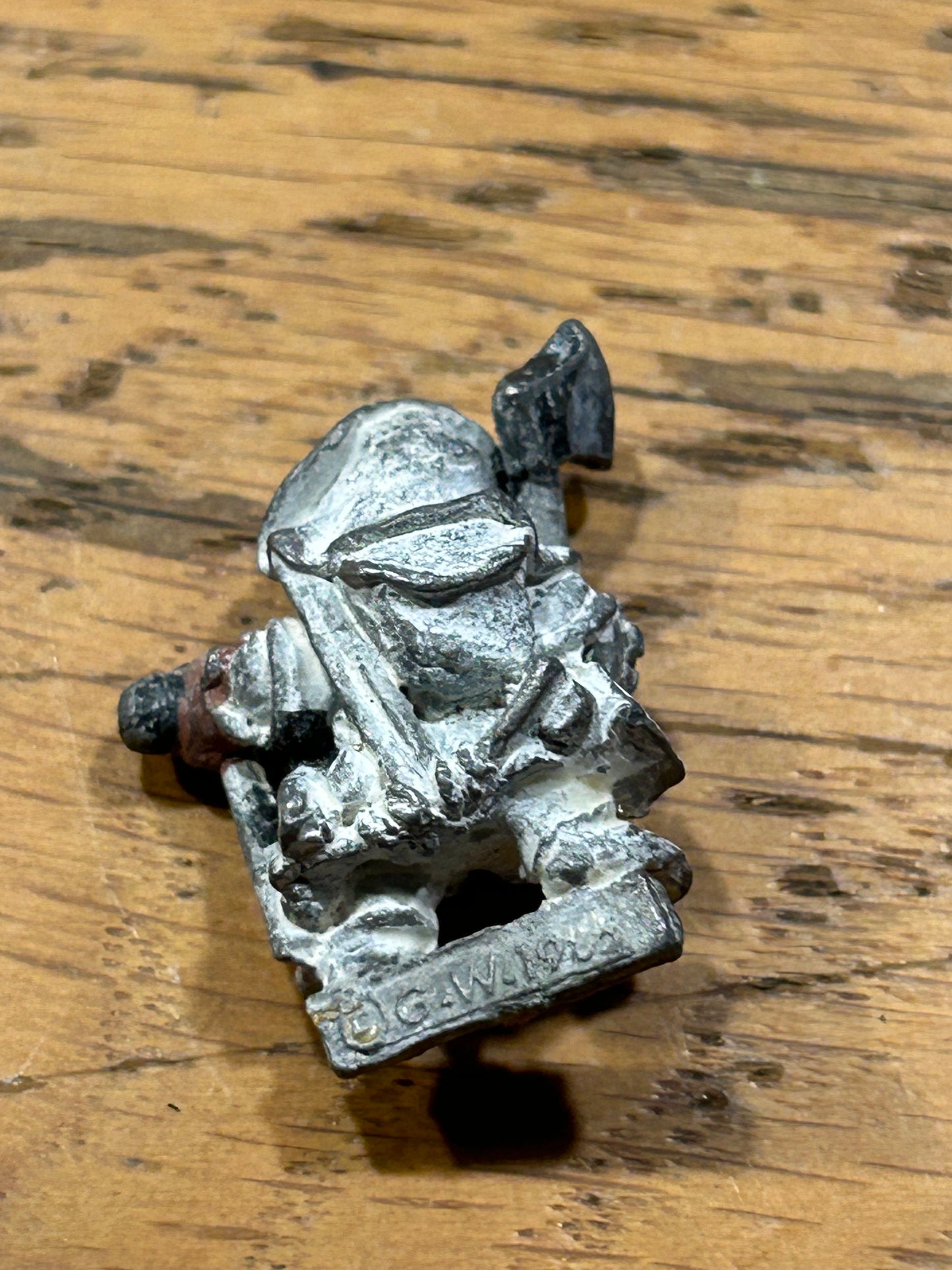 Warhammer Fantasy - Dwarfs - D4 Dwarf Adventurer with Axe and broken Spear, Nardur (missing half his spear)