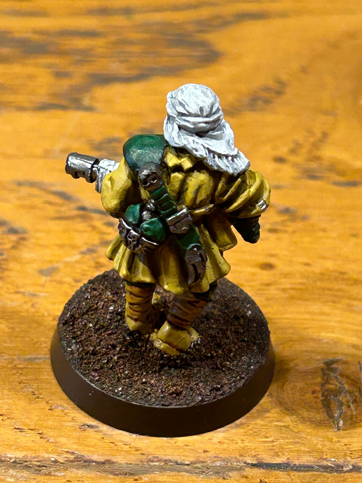 Tallarn desert raiders guardsman imperial guard warhammer 40k (nicely painted)
