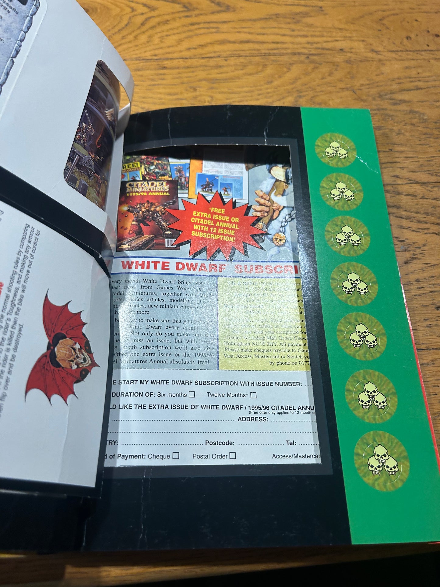 White dwarf issue 204 (includes half the card inserts)