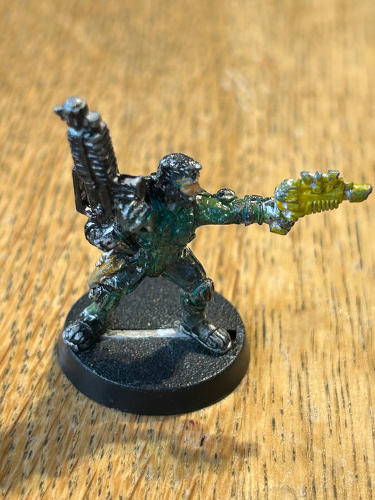 Van Saar Ganger With Autogun Laspistol  Necromunda Metal Warhammer 40K