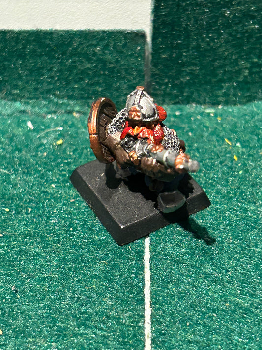 Warhammer fantasy dwarf thunderer