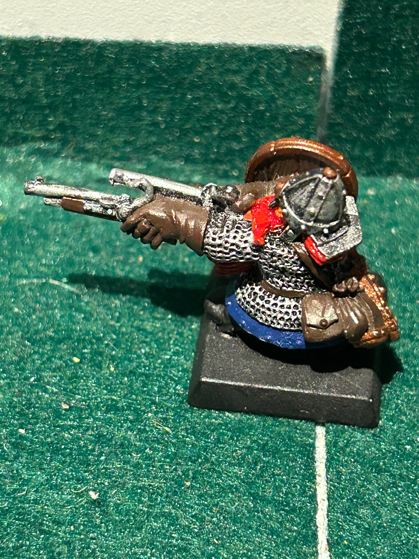 Warhammer fantasy dwarf thunderer champion