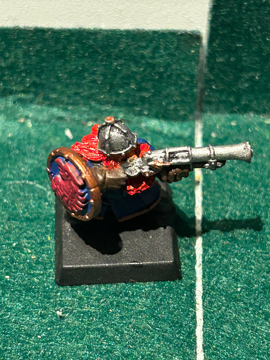 Warhammer fantasy dwarf thunderer