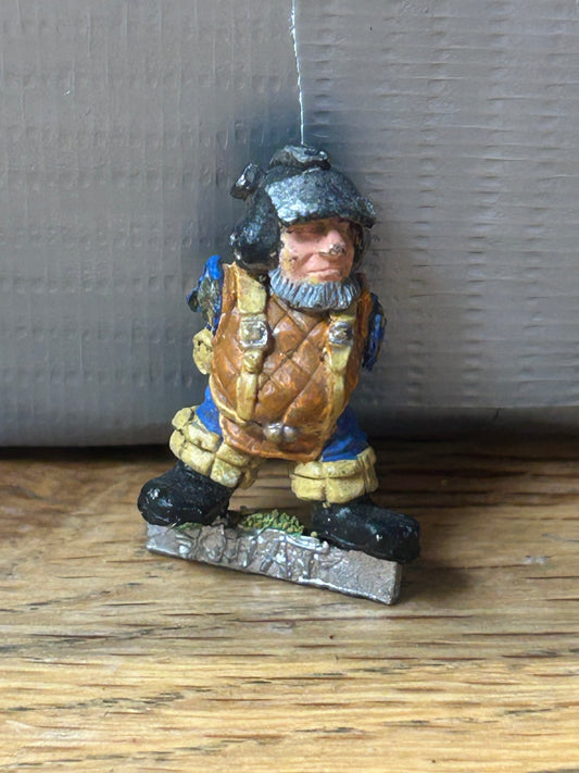 Rogue Trader Warhammer 40k Squat warrior (no plastic arms or weapon)