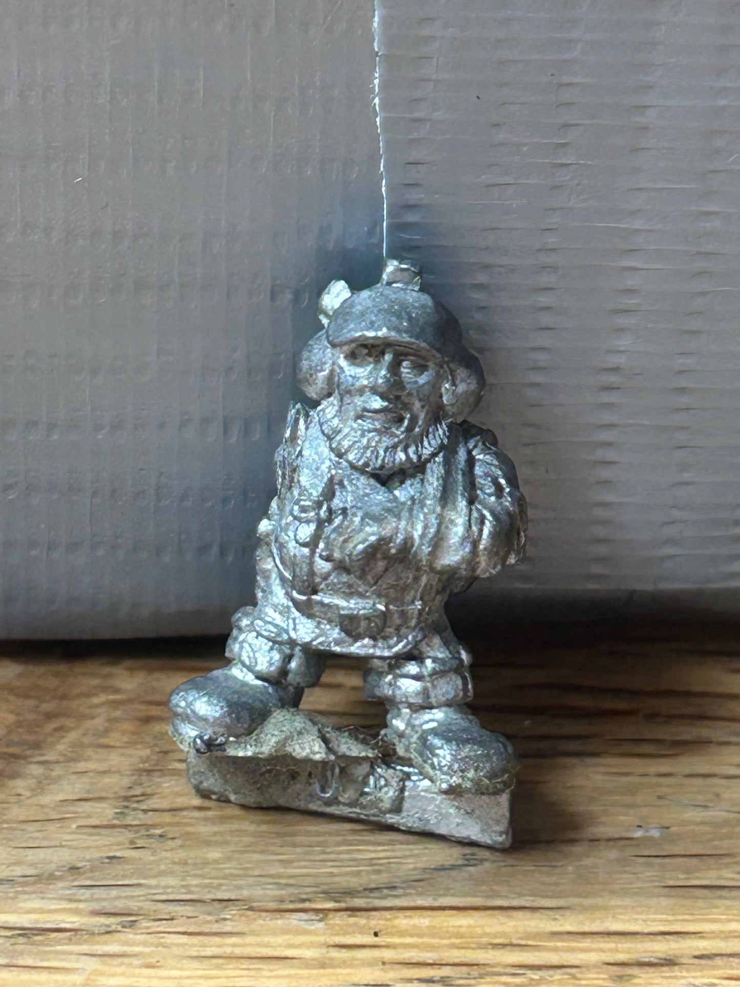 Rogue Trader Warhammer 40k Squat warrior (no plastic arm or weapon)
