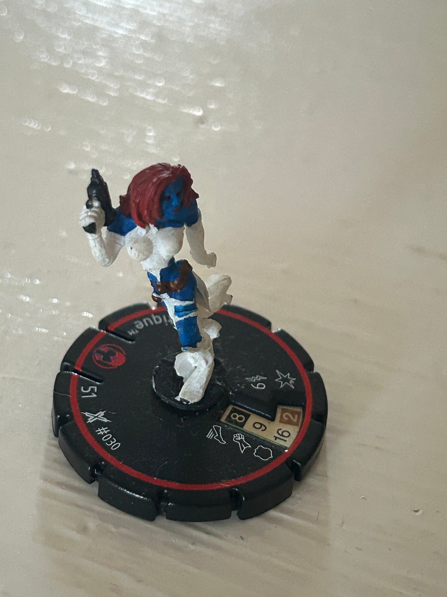 HeroClix Mystique #30 veteran  - WizKids/Marvel Comics