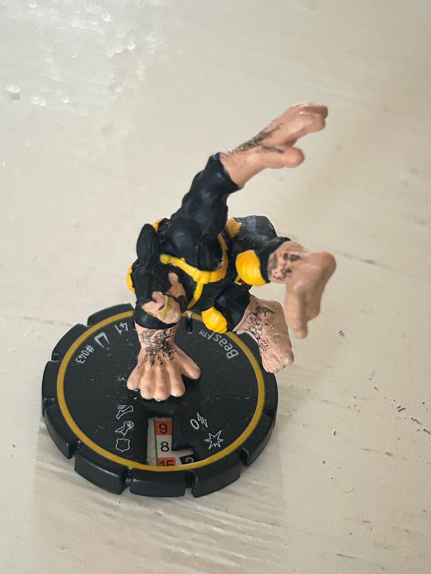 HeroClix ULTIMATES #043 BEAST rookie MARVEL