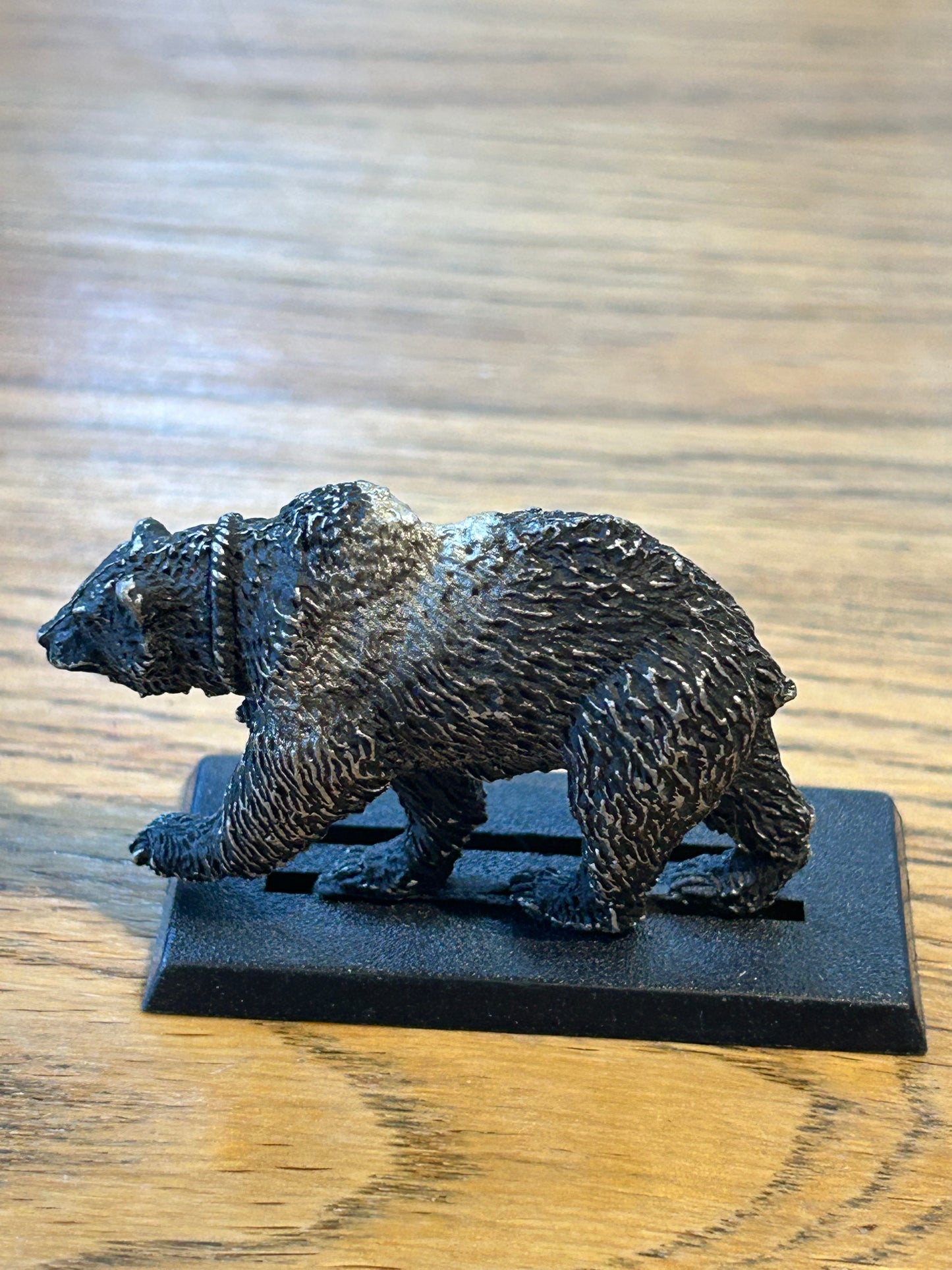 Citadel Miniatures Elven Animal Keeper (ELF5) - Ursus Bear Keeper and Bear