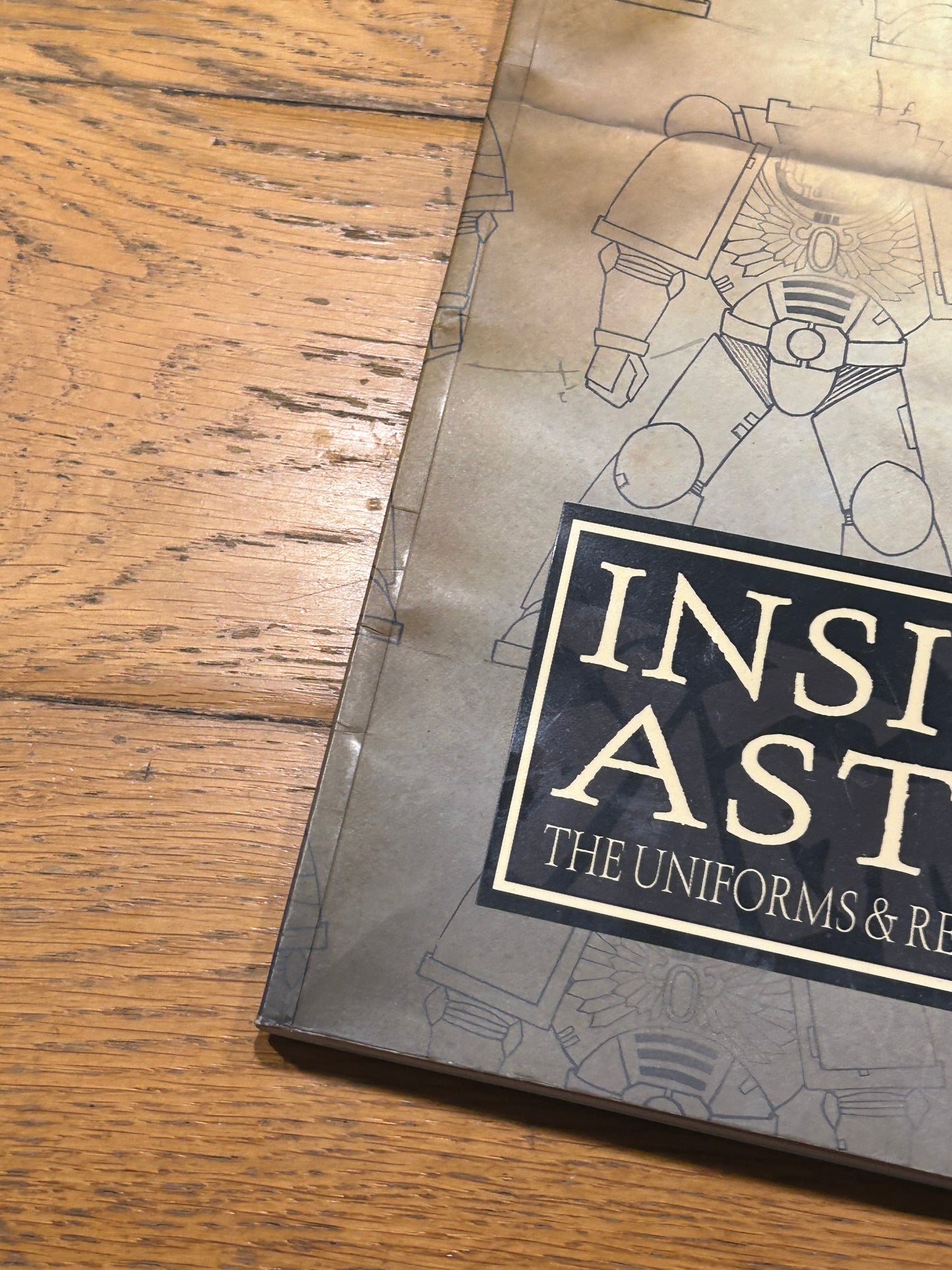 Games Workshop Warhammer 40,000 Insignium Astartes Art Book Ultramarines (has some creasing and a little bending in places)