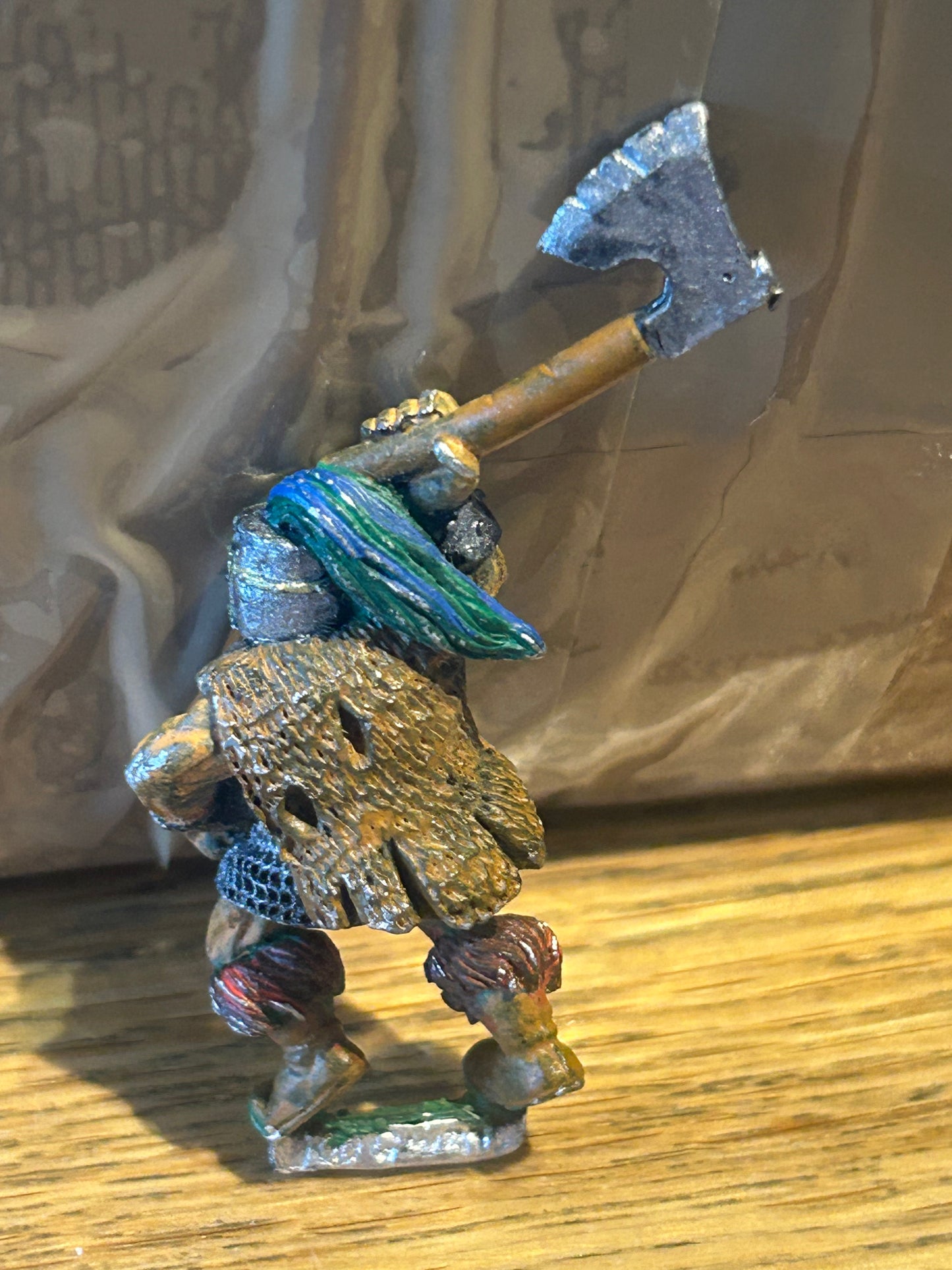 Warhammer fantasy chaos Norse marauder with axe