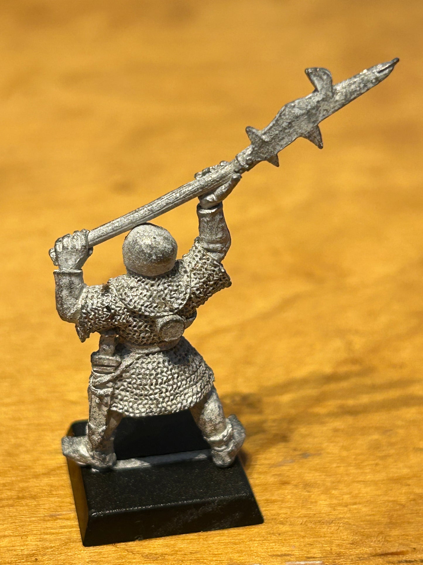 Bretonnian man at arms halberdier metal warhammer fantasy