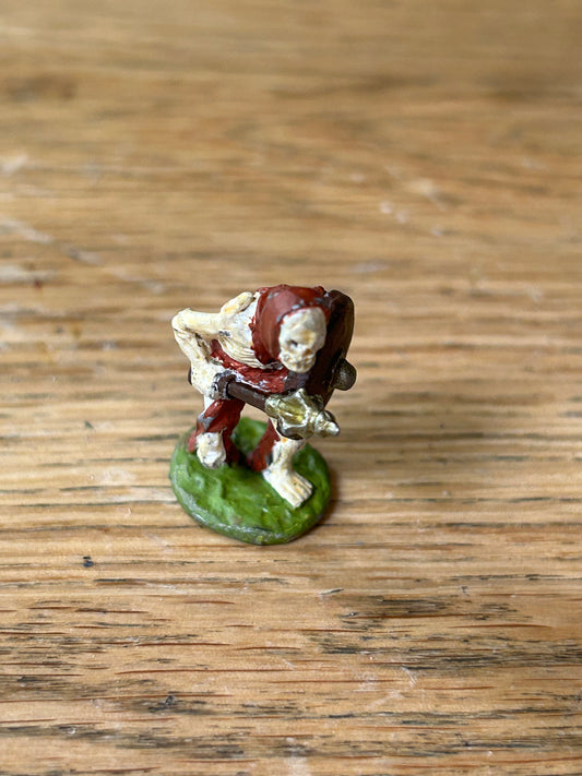 Warhammer fantasy tribes FTS24 c17 (1C-08) Skeleton Warrior w. Bone Crusher Mace & Shield