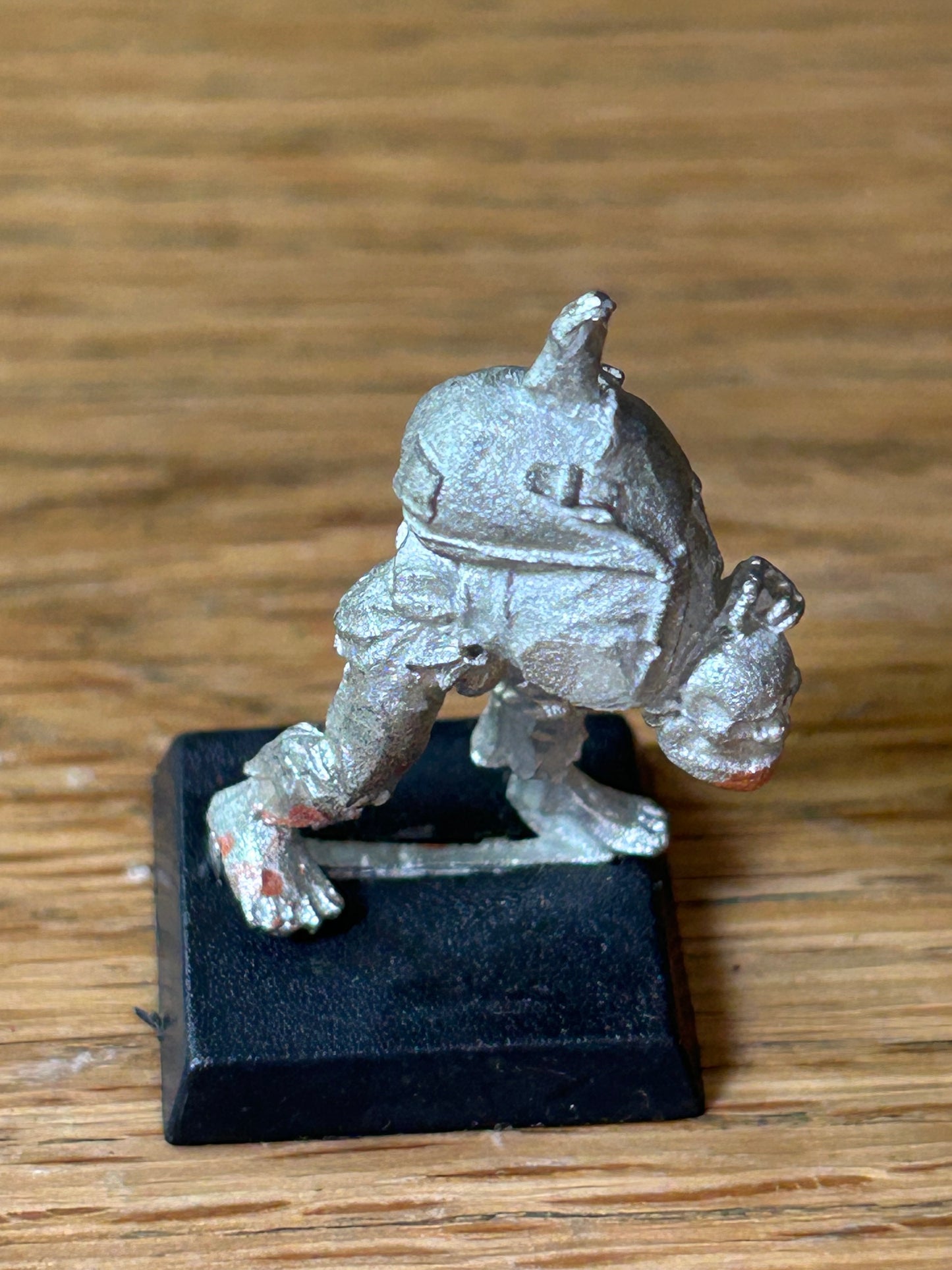 Mordheim dreg . Missing spear or club arm. Metal. Warhammer. Games Workshop.