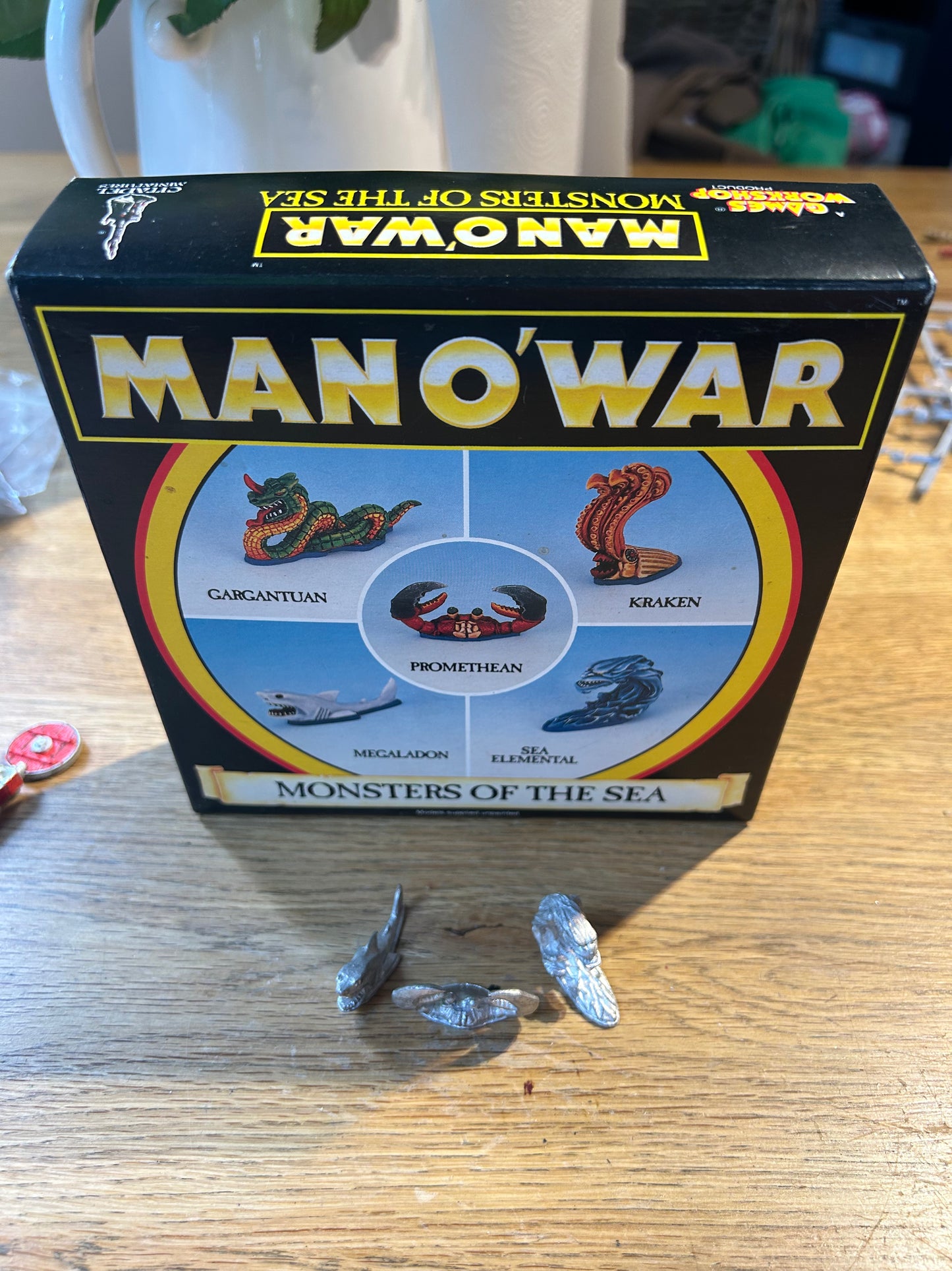 Warhammer Man O War Monsters of the Sea Box with three monsters (missing two monsters)