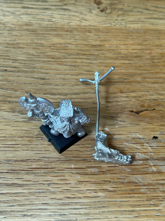 WARHAMMER Metal Miniature DWARF UNGRIM IRONFIST figure 1990s complete