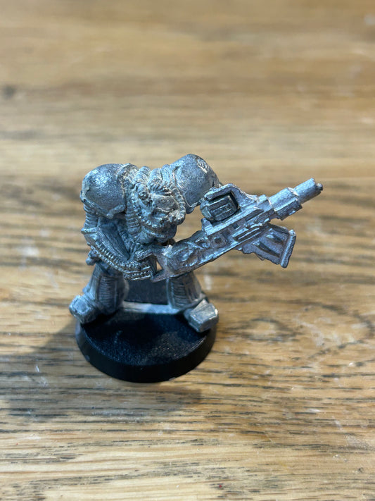 Games Workshop Warhammer 40k Rogue Trader Chaos Renegades Heavy Weapon Heavy bolter Gun  Marine (no backpack)