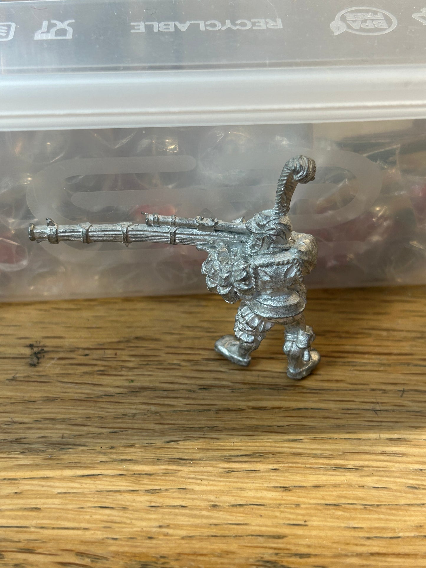 Warhammer fantasy War Wagon Crewmember With Hochland Long Rifle Metal Empire Old World