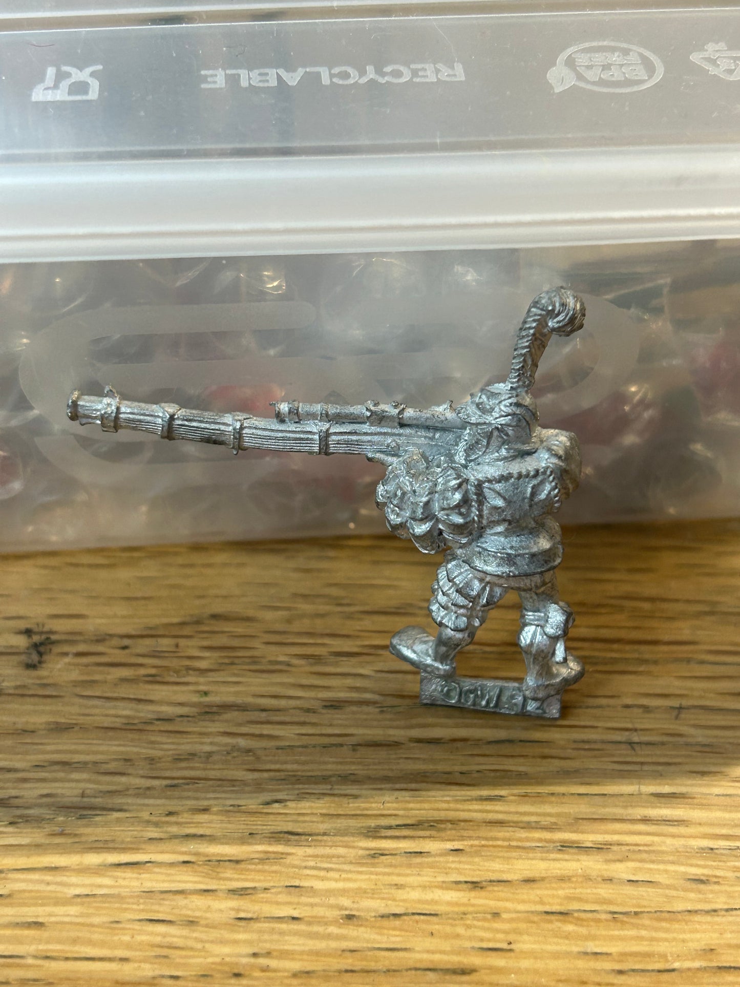 Warhammer fantasy War Wagon Crewmember With Hochland Long Rifle Metal Empire Old World