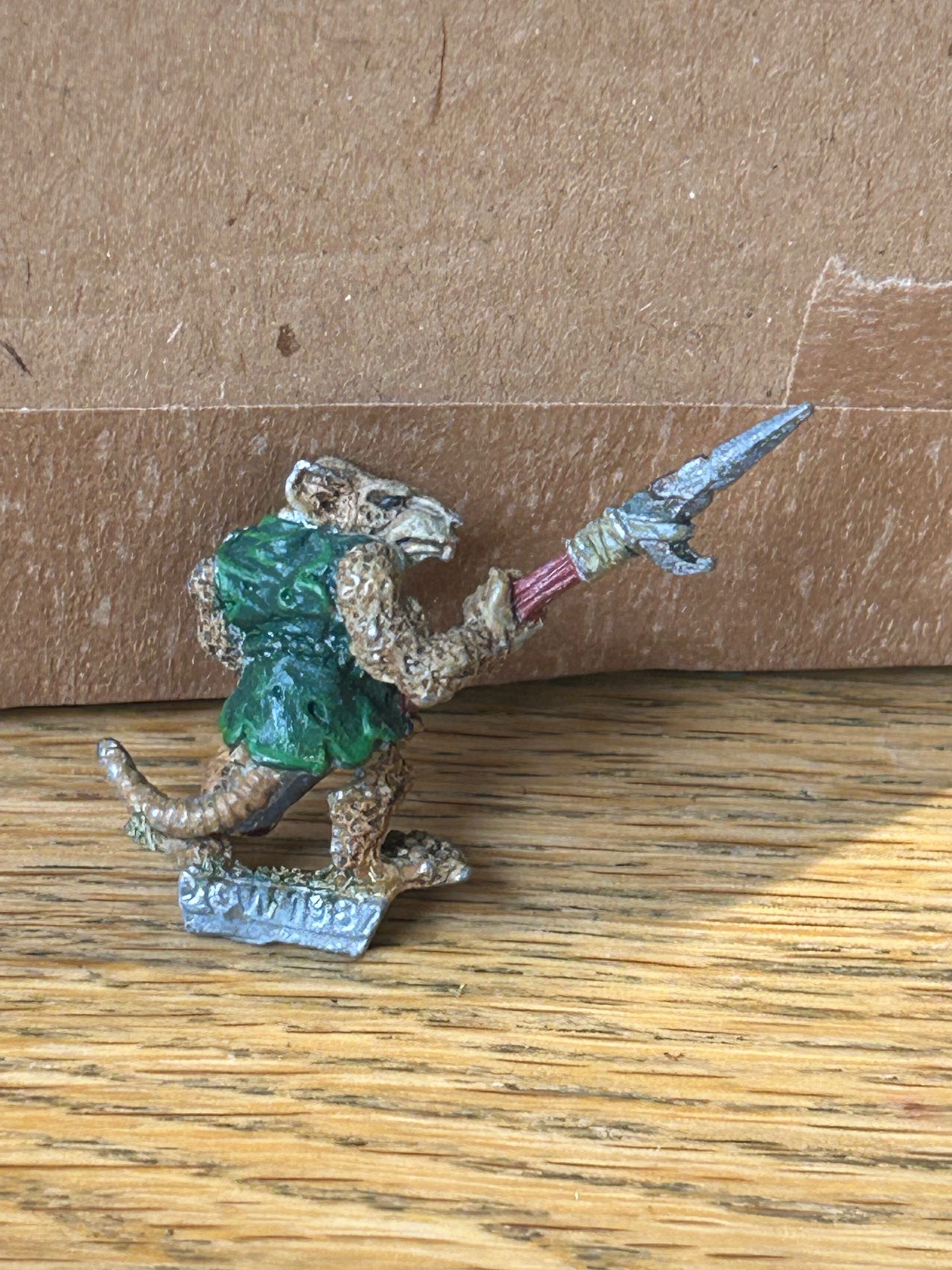 Warhammer fantasy c47 skaven slave with spear skum