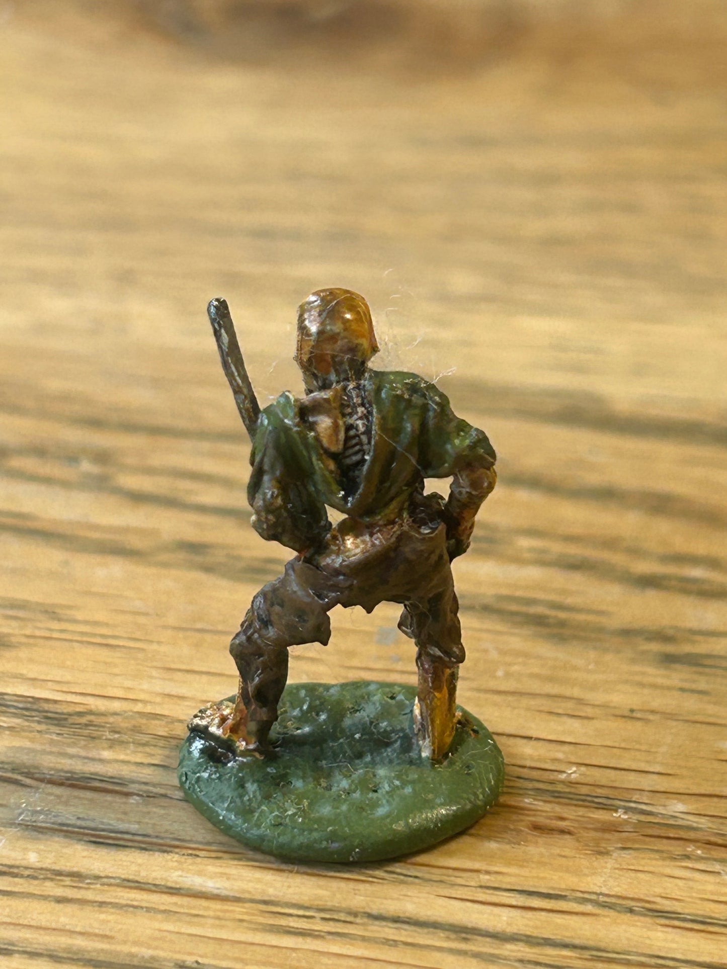 Warhammer fantasy tribes FTS3 V3 c17 (1C-04) skeleton attacking with sword